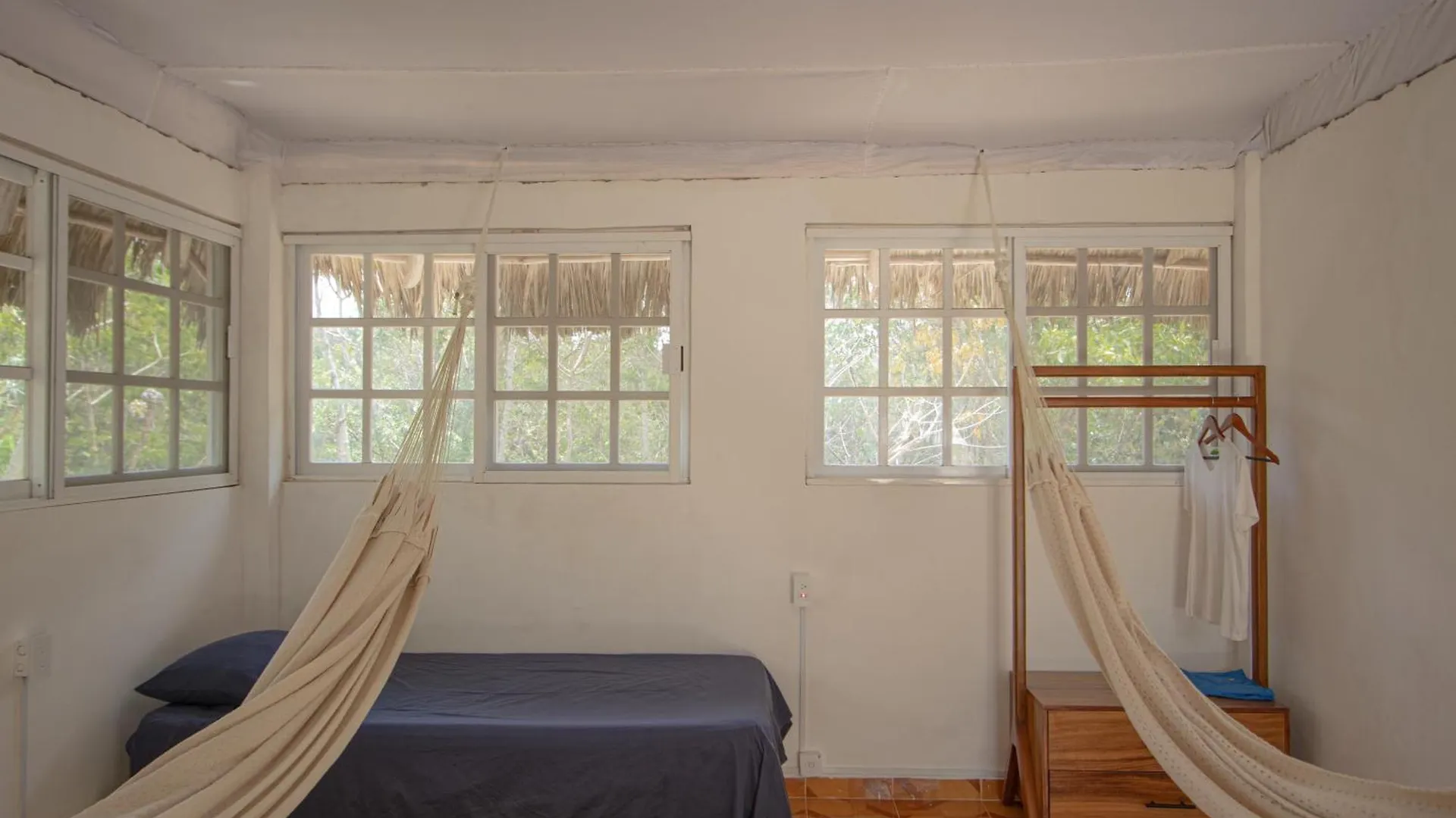 Cenote Popol Vuh Guest House Leona Vicario Country house